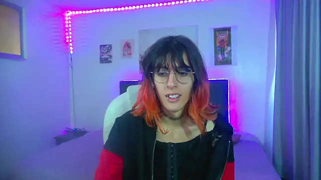 goth minerva online show from 05-09-26, 01:38