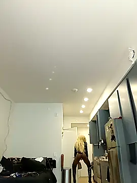 ItsBarbieBitcxxxx69 online show from 03-10-26, 07:19