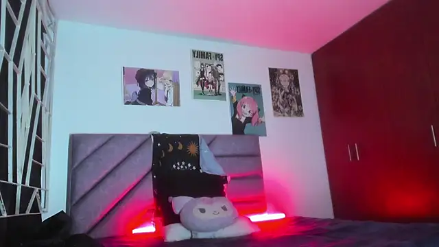 KARINNA  RAVEN online show from 11-26-25, 11:28