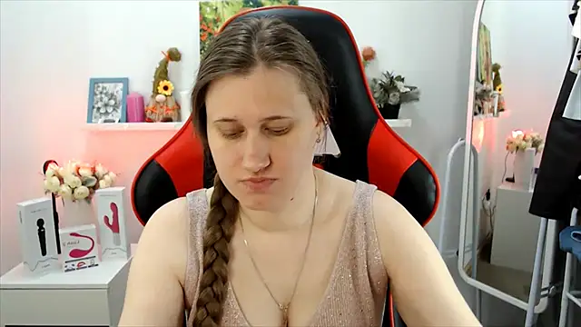 Lucky Lana online show from 05-05-26, 01:57