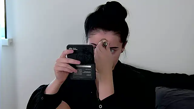 Snapshot of AshleyD_ chatting on 05-21-26, 03:02 AshleyD online show from 05-21-26, 03:02