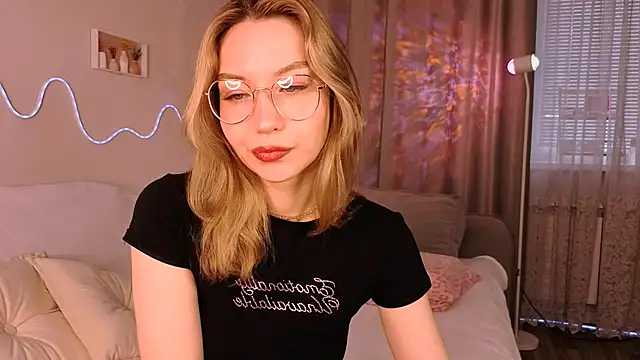 Lilo Sims online show from 10-06-25, 02:20