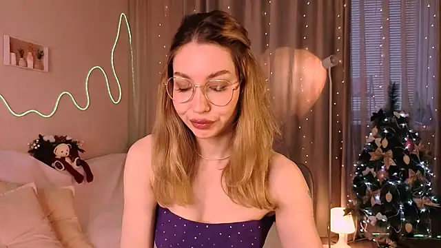 Lilo Sims online show from 12-19-25, 04:19