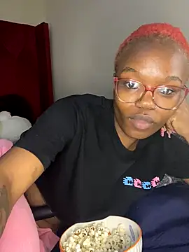 YummyMelanin117 online show from 09-25-25, 06:22