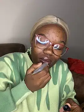 Snapshot of YummyMelanin117 chatting on 02-23-26, 09:01 YummyMelanin117 online show from 02-23-26, 09:01