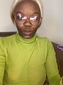 Snapshot of YummyMelanin117 chatting on 02-26-26, 02:38 YummyMelanin117 online show from 02-26-26, 02:38