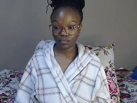 Snapshot of YummyMelanin117 chatting on 03-23-26, 03:54 YummyMelanin117 online show from 03-23-26, 03:54