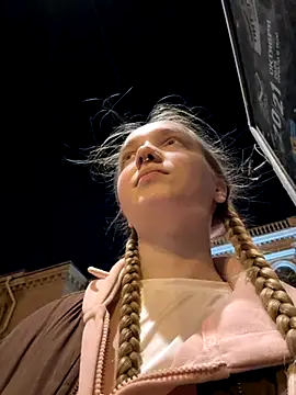 bambi lu online show from 10-08-25, 04:48