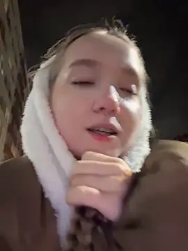 bambi lu online show from 10-28-25, 05:04