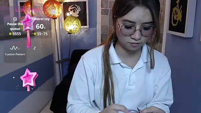 Fiorellaa delsd online show from 10-22-25, 03:23