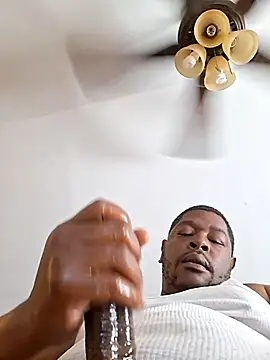 bigdick650 online show from 04-24-26, 03:36