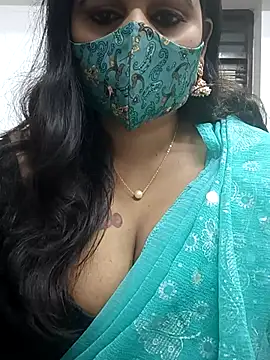 Snapshot of aparna99 chatting on 11-15-25, 09:32 aparna99 online show from 11-15-25, 09:32