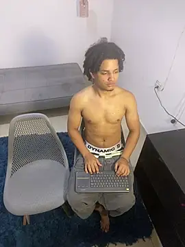 Snapshot of samxx_muscle chatting on 04-20-26, 01:58 samxx muscle online show from 04-20-26, 01:58