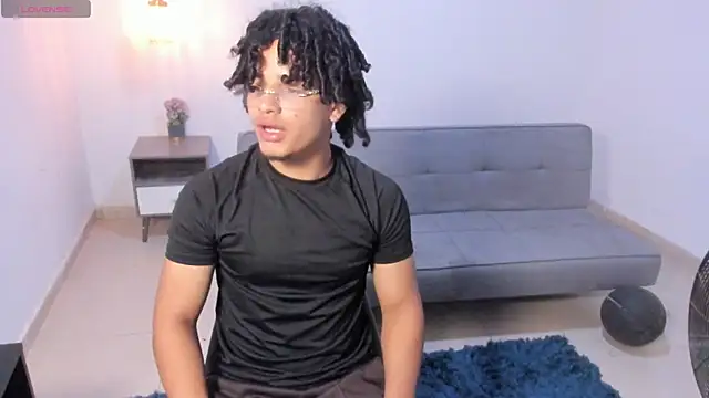 Snapshot of samxx_muscle chatting on 05-22-26, 01:50 samxx muscle online show from 05-22-26, 01:50