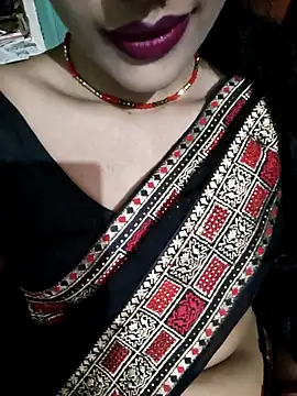 Snapshot of Eshwari_Chopra chatting on 10-05-25, 03:43 Eshwari Chopra online show from 10-05-25, 03:43