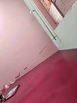 Snapshot of Eshwari_Chopra chatting on 10-20-25, 09:54 Eshwari Chopra online show from 10-20-25, 09:54