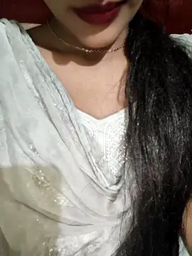 Snapshot of Eshwari_Chopra chatting on 02-09-26, 04:44 Eshwari Chopra online show from 02-09-26, 04:44