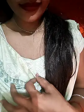 Snapshot of Eshwari_Chopra chatting on 02-10-26, 05:28 Eshwari Chopra online show from 02-10-26, 05:28