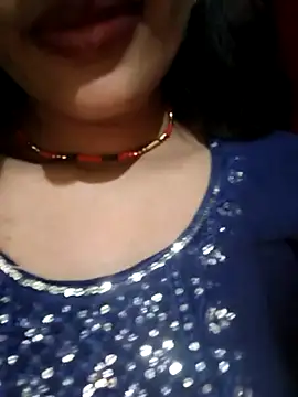 Snapshot of Eshwari_Chopra chatting on 02-18-26, 03:52 Eshwari Chopra online show from 02-18-26, 03:52