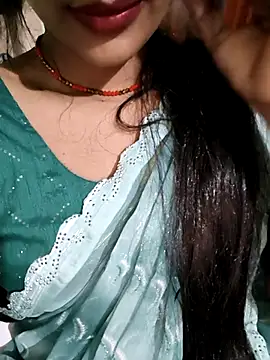 Snapshot of Eshwari_Chopra chatting on 02-19-26, 03:57 Eshwari Chopra online show from 02-19-26, 03:57