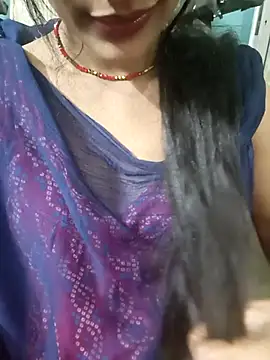 Snapshot of Eshwari_Chopra chatting on 02-19-26, 04:58 Eshwari Chopra online show from 02-19-26, 04:58