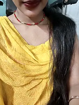 Snapshot of Eshwari_Chopra chatting on 02-25-26, 04:38 Eshwari Chopra online show from 02-25-26, 04:38