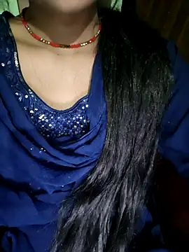 Snapshot of Eshwari_Chopra chatting on 02-26-26, 04:44 Eshwari Chopra online show from 02-26-26, 04:44