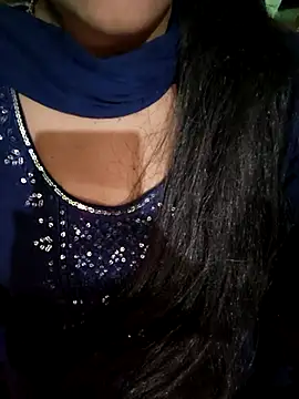 Snapshot of Eshwari_Chopra chatting on 03-25-26, 05:46 Eshwari Chopra online show from 03-25-26, 05:46