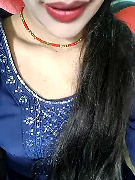 Snapshot of Eshwari_Chopra chatting on 04-01-26, 07:20 Eshwari Chopra online show from 04-01-26, 07:20