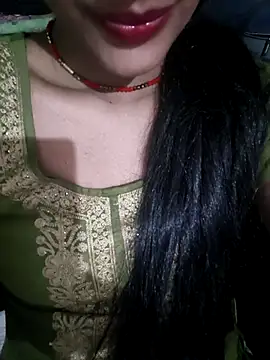 Snapshot of Eshwari_Chopra chatting on 04-04-26, 04:33 Eshwari Chopra online show from 04-04-26, 04:33