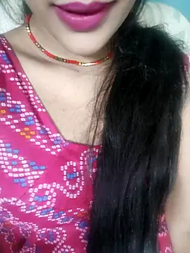 Snapshot of Eshwari_Chopra chatting on 04-04-26, 04:37 Eshwari Chopra online show from 04-04-26, 04:37