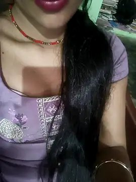 Snapshot of Eshwari_Chopra chatting on 04-05-26, 04:42 Eshwari Chopra online show from 04-05-26, 04:42