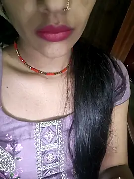 Snapshot of Eshwari_Chopra chatting on 04-10-26, 03:23 Eshwari Chopra online show from 04-10-26, 03:23