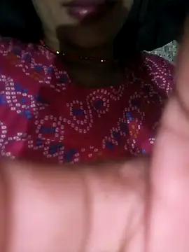 Snapshot of Eshwari_Chopra chatting on 04-22-26, 04:30 Eshwari Chopra online show from 04-22-26, 04:30