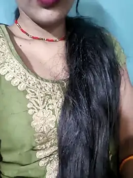 Snapshot of Eshwari_Chopra chatting on 04-25-26, 02:47 Eshwari Chopra online show from 04-25-26, 02:47