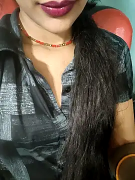 Snapshot of Eshwari_Chopra chatting on 04-28-26, 02:27 Eshwari Chopra online show from 04-28-26, 02:27