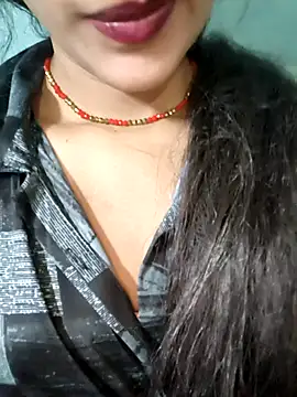 Snapshot of Eshwari_Chopra chatting on 04-29-26, 03:54 Eshwari Chopra online show from 04-29-26, 03:54