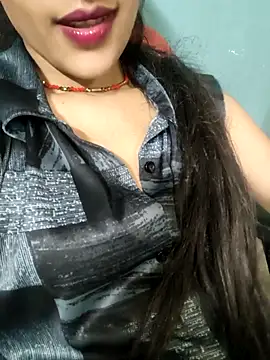 Snapshot of Eshwari_Chopra chatting on 04-29-26, 05:30 Eshwari Chopra online show from 04-29-26, 05:30