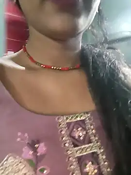 Snapshot of Eshwari_Chopra chatting on 05-04-26, 02:18 Eshwari Chopra online show from 05-04-26, 02:18
