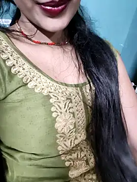 Snapshot of Eshwari_Chopra chatting on 05-05-26, 04:59 Eshwari Chopra online show from 05-05-26, 04:59