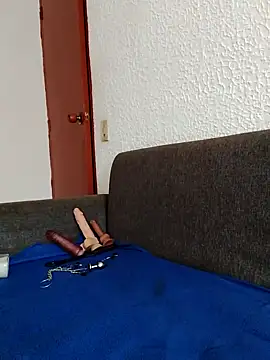 Snapshot of dulcewitch chatting on 10-04-25, 02:15 dulcewitch online show from 10-04-25, 02:15