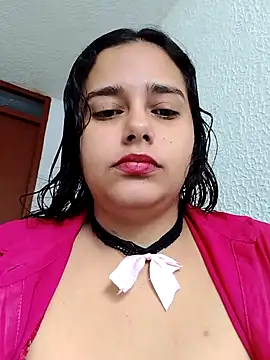 Snapshot of dulcewitch chatting on 10-21-25, 02:07 dulcewitch online show from 10-21-25, 02:07