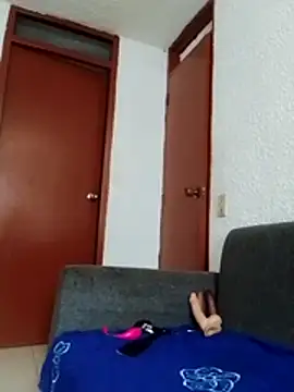 Snapshot of dulcewitch chatting on 10-28-25, 02:09 dulcewitch online show from 10-28-25, 02:09