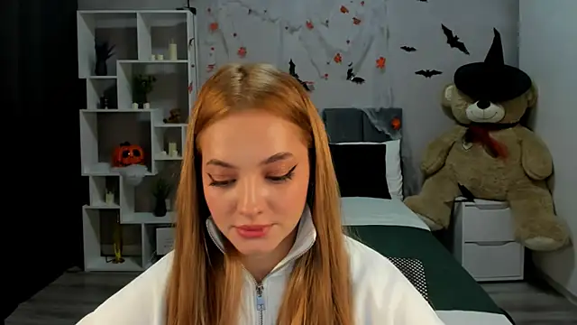 MelanieAlves online show from 11-04-25, 06:40