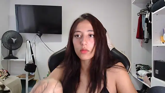 Snapshot of babygirlfree chatting on 02-25-26, 09:24 babygirlfree online show from 02-25-26, 09:24