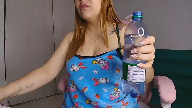 lovehotpink online show from 01-11-26, 03:22