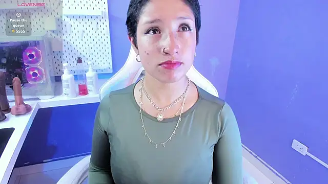 Elaine87  online show from 11-20-25, 04:18