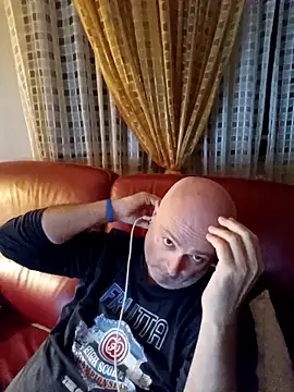 Alexis Bull online show from 10-23-25, 11:14