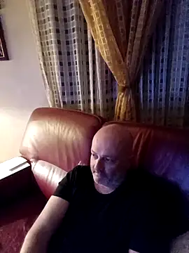 Alexis Bull online show from 05-05-26, 10:29