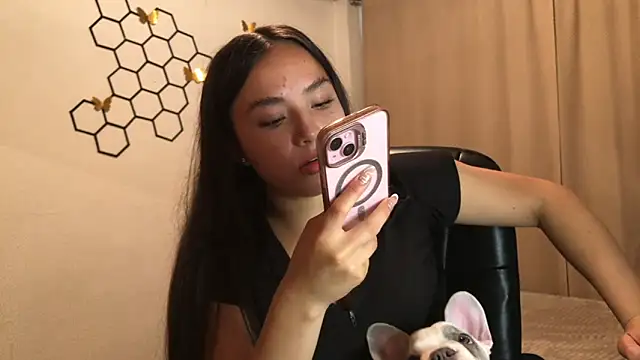 amelia hall online show from 10-04-25, 06:06